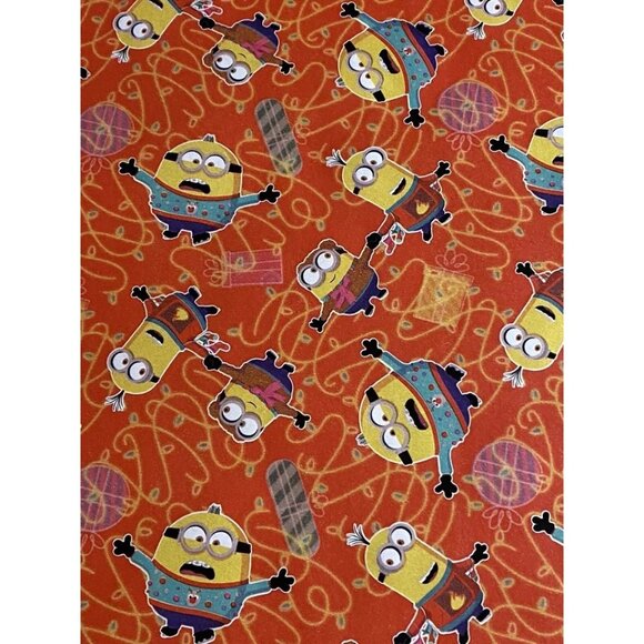 Despicable Me MINIONS Christmas Gift Birthday Wrapping Paper 20 sqft Kids Party - Picture 1 of 2